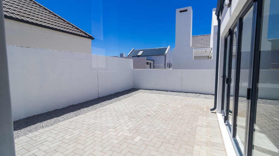 2 Bedroom Property for Sale in Britannia Beach Estate Western Cape